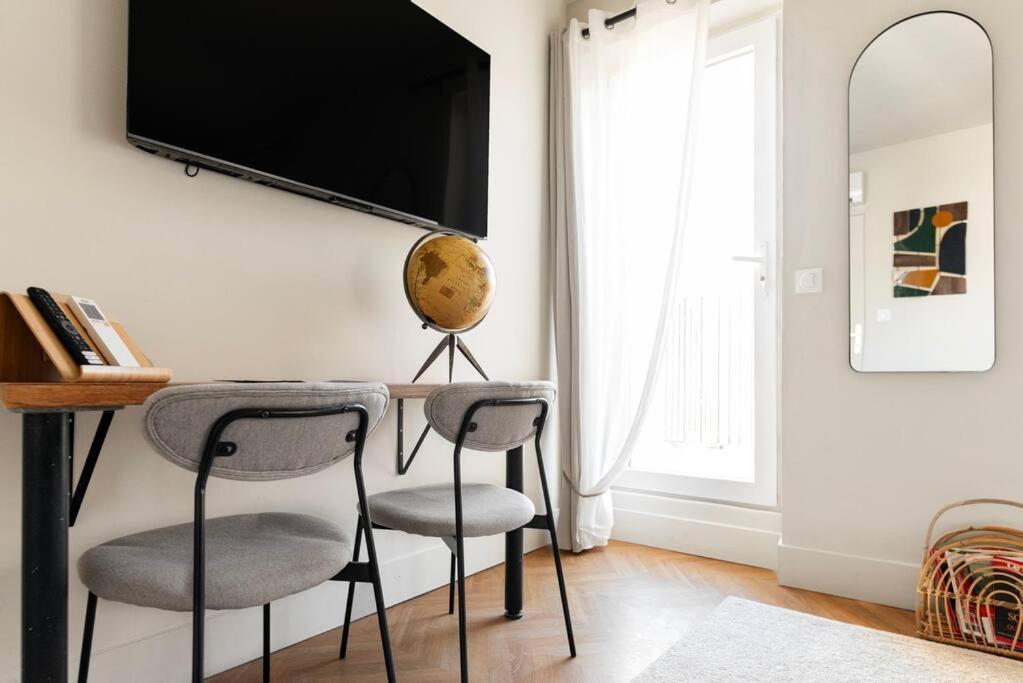 Appartement La Terrasse/ Clim/ Vue à Carcassonne Extérieur photo